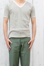 colony_vneck_i