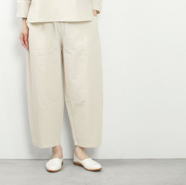 cotton cropped pants image