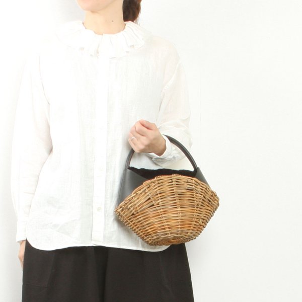 LINEN GARMENT DAY RUFFLE COLLAR BLOUSE image