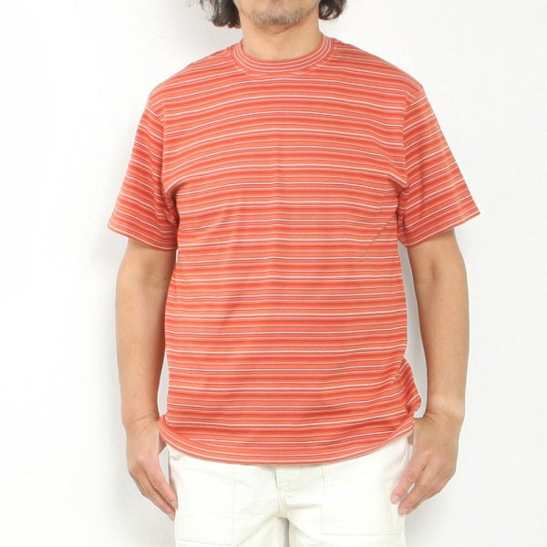 GARMENT DYED RAMDOM BORDER T-SHIRT image