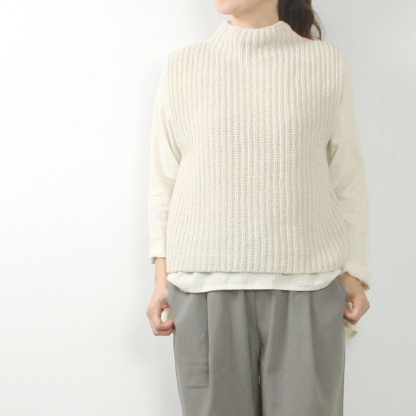 renew wool vest image