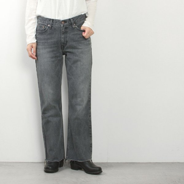 denim pants image