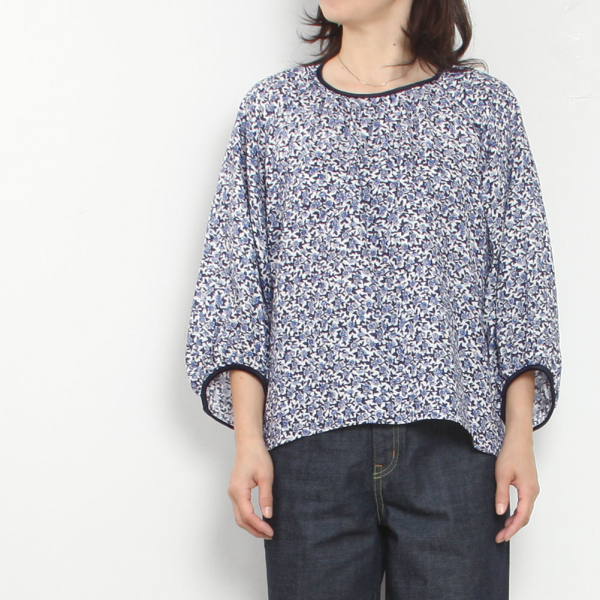 OLD BLUE GATHER SMOCK image