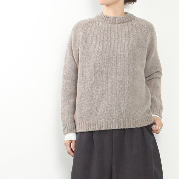 renew-wool raglan pullover
