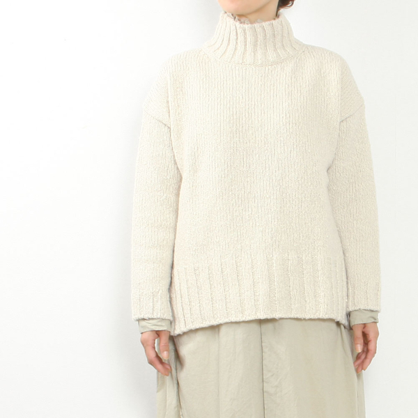renew-wool turtleneck