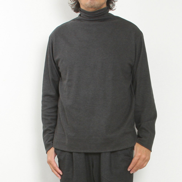 LOUNGE SUEDE HIGH NECK