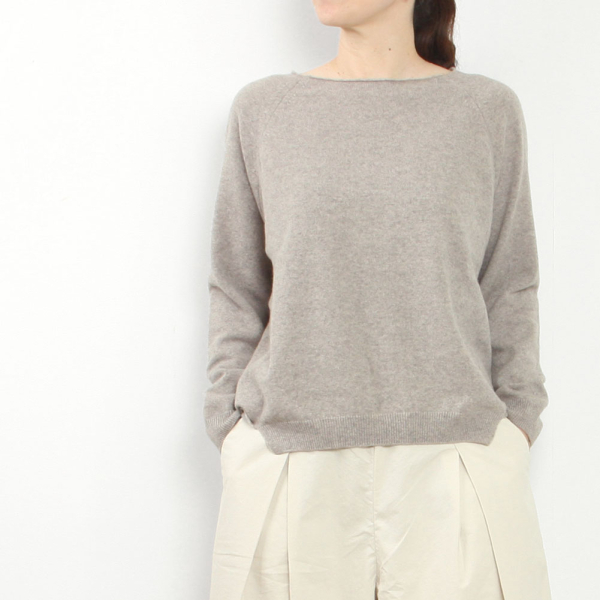 wool pullover image