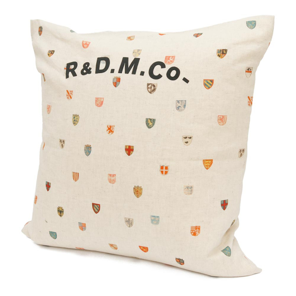 C/L COAT OG ARMS CUSHION COVER image
