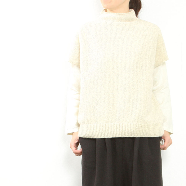 boucle yam vest image