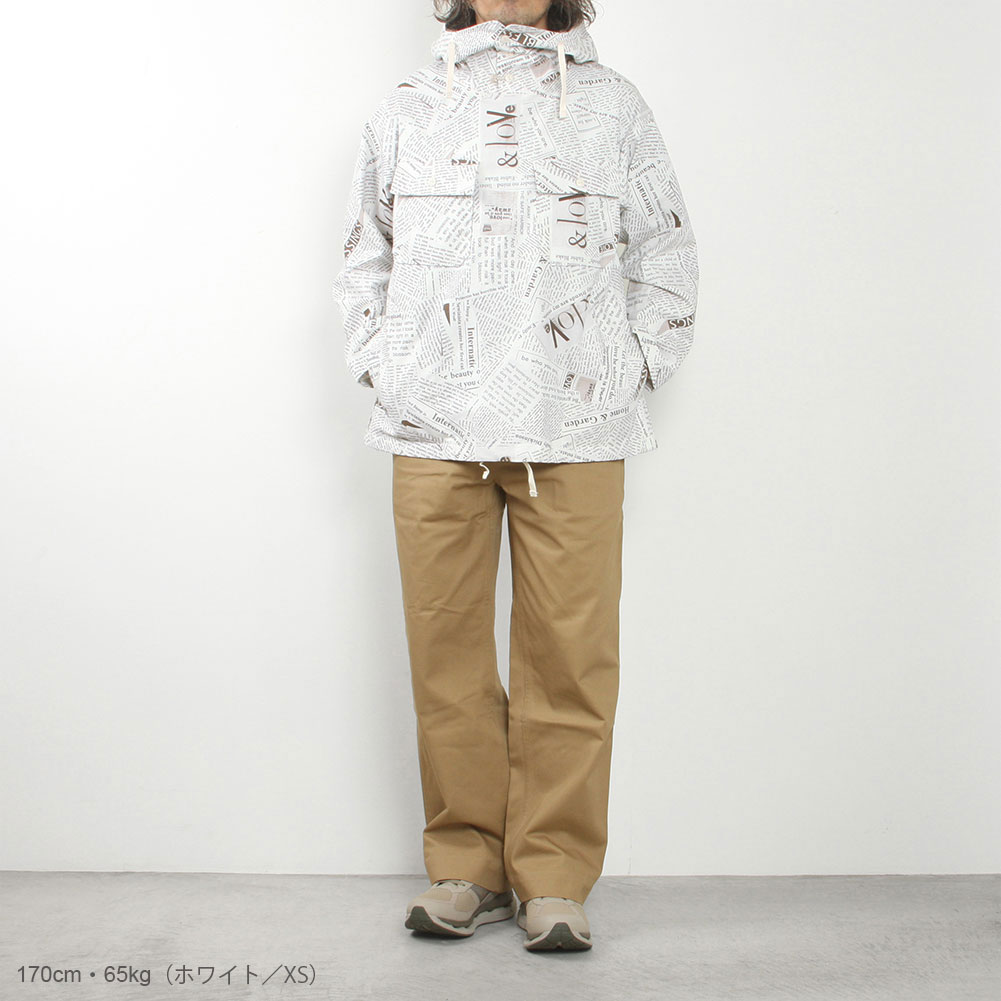 Cagoule Shirt Newspaper Print Canvas item