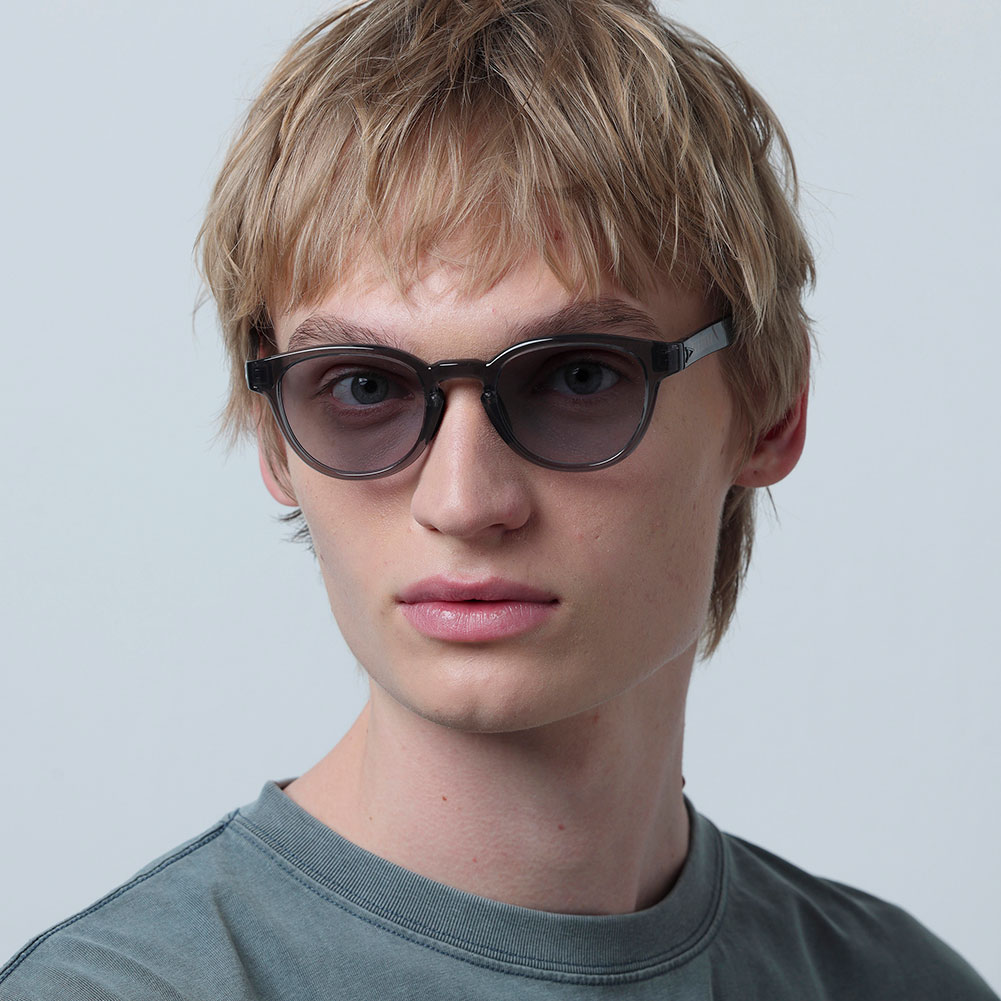 ELIOT Gloss Clear Grey Photochromic Grey item