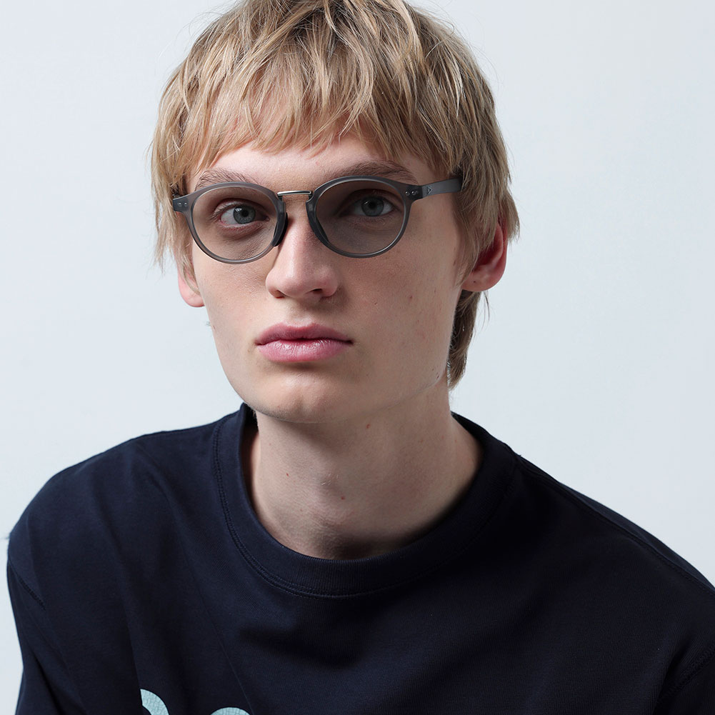 OLIVER Matt Clear Grey2 Photochromic Grey item