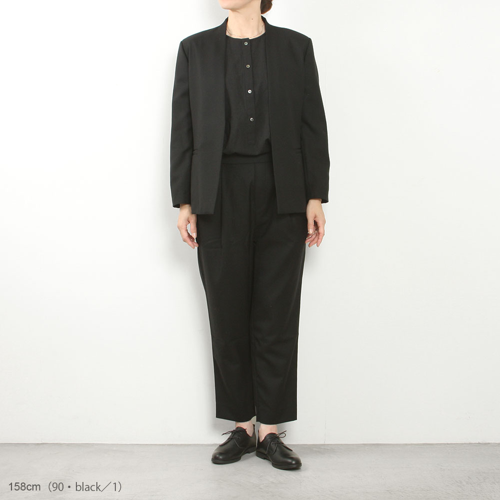 black tuck pants item