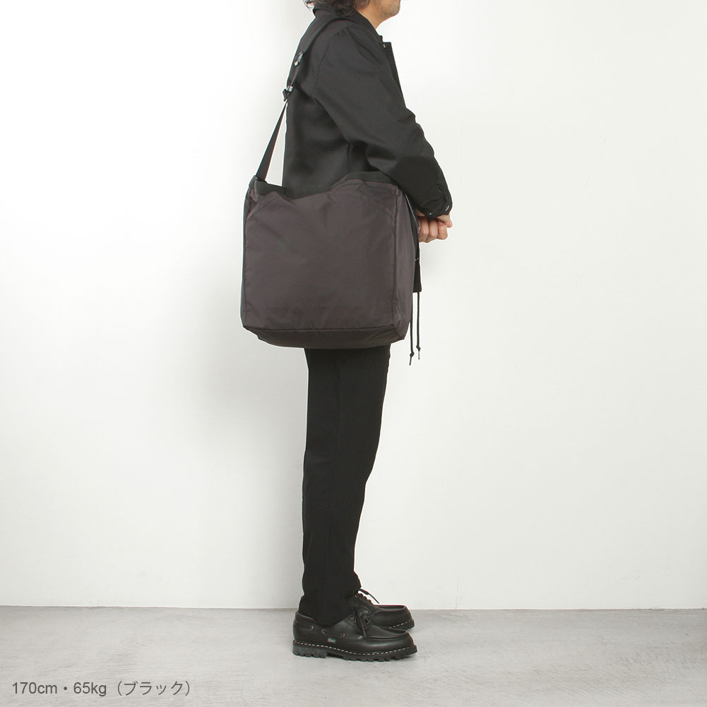 SHOULDER STANDARD NEUTRAL M item