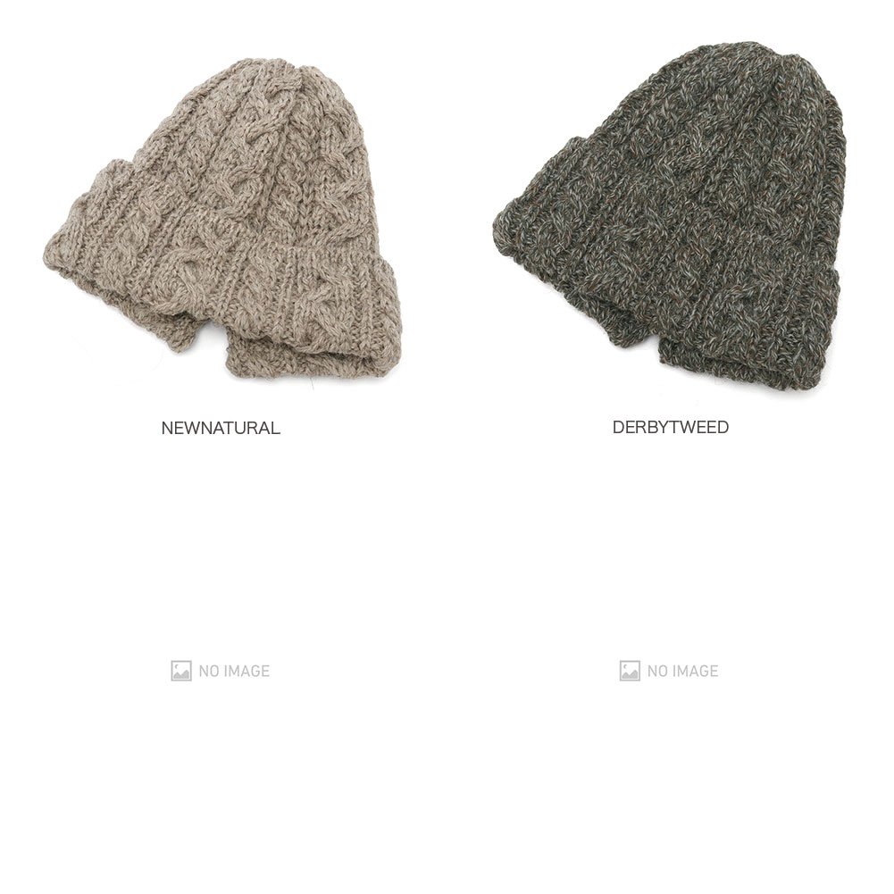 016 BUTTON BONNET item